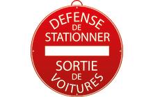 DÉFENSE DE STATIONNER. SORTIE DE VOITURES thumbnail